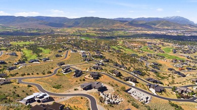 This jaw-dropping Mountain Masterpiece is ready to join the most - photo 8