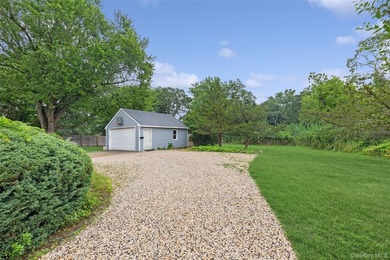 Sag Harbor Village Opportunity: 3 BR, 3 BA, 0.6 Acres. Uncover - photo 31