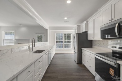 **FULLY UPDATED, PRICE IMPROVEMENT **Welcome to 800 Shadow Ridge - photo 31