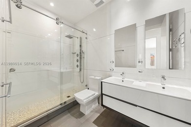 Contemporary two-story home located in the highly sought-after - photo 38