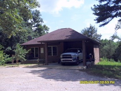 (private lake, pond, creek) Home For Sale in Hickory Valley Tennessee