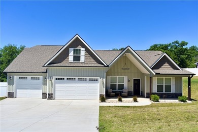 Sellers are offering a 1-year home warranty for added peace of - photo 1