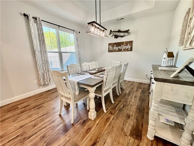 Sellers are offering a 1-year home warranty for added peace of - photo 6