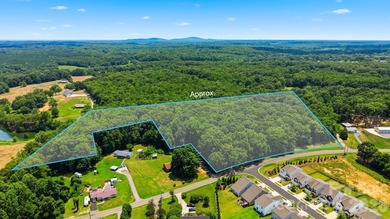 11.52 Acres with Dual Road Frontage in the Town of Catawba! This - photo 1