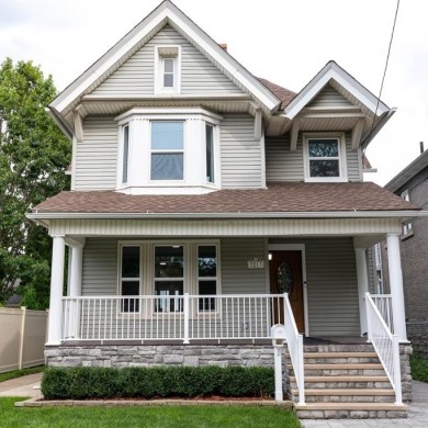 Detroit River Home For Sale in Wyandotte Michigan