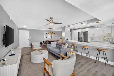 Panoramic unobstructed ocean views from every room. Beautifully - photo 20