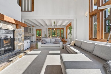 An exceptional address in the heart of the Laurentians. Spanning - photo 21