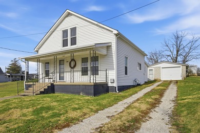 Kentucky River Home Sale Pending in Irvine Kentucky