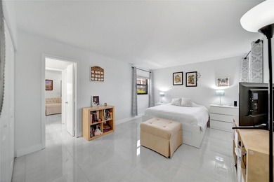 GORGEOUS PRISTINE 1530 SQUARE FEET FULLY RENOVATED condo in - photo 21