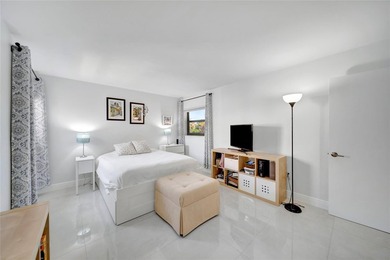 GORGEOUS PRISTINE 1530 SQUARE FEET FULLY RENOVATED condo in - photo 22