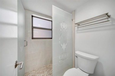 GORGEOUS PRISTINE 1530 SQUARE FEET FULLY RENOVATED condo in - photo 24