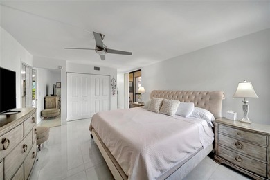 GORGEOUS PRISTINE 1530 SQUARE FEET FULLY RENOVATED condo in - photo 26