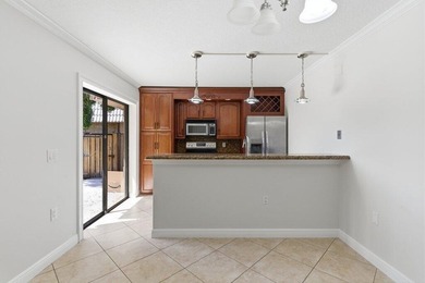 Welcome to this charming 2-bedroom, 2.5-bathroom updated - photo 27
