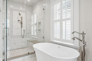 Welcome to 62 Fernandina Street, a Georgian-style lakefront home - photo 31