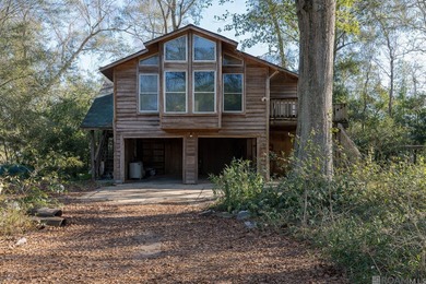 (private lake, pond, coastal) Home Sale Pending in Gonzales Louisiana