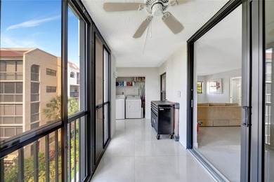 GORGEOUS PRISTINE 1530 SQUARE FEET FULLY RENOVATED condo in - photo 32