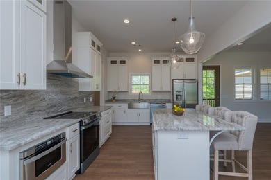 ** Seller offering up to $10,000 toward buyer closing costs - photo 10