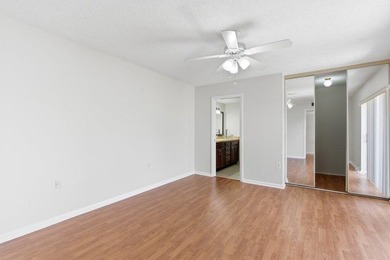 Welcome to this charming 2-bedroom, 2.5-bathroom updated - photo 41