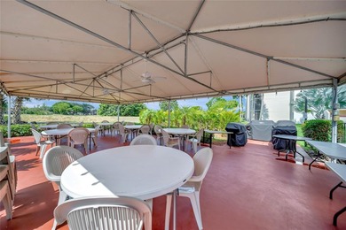GORGEOUS PRISTINE 1530 SQUARE FEET FULLY RENOVATED condo in - photo 45