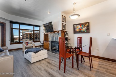 Fully furnished, totally updated 1 bedroom condo in the heart of - photo 6