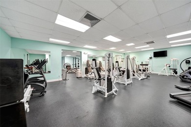 GORGEOUS PRISTINE 1530 SQUARE FEET FULLY RENOVATED condo in - photo 46