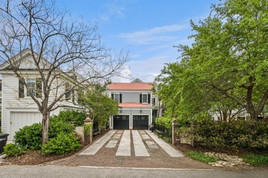 Welcome to 62 Fernandina Street, a Georgian-style lakefront home - photo 48