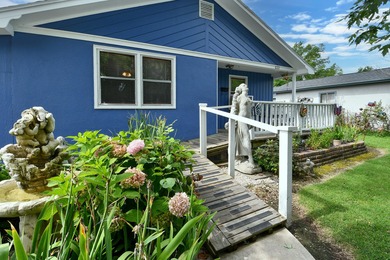 Charming home built in 1940 just a few blocks East of the