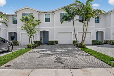 Experience modern luxury in the heart of Lake Worth! Built in - photo 1
