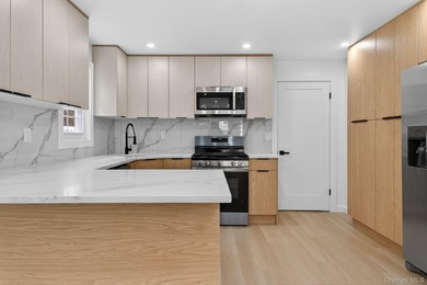 Space, style & modern luxury come together at 145-03-123rd - photo 1