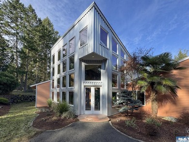 A Home Worthy of a Magazine Cover ... Travel the world, and - photo 4