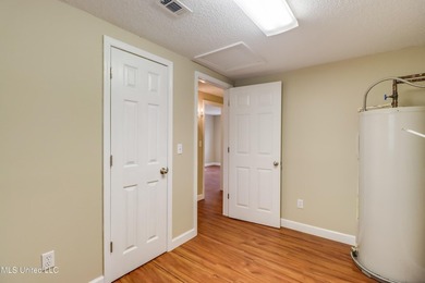 BACK ON MARKET AT NO FAULT OF THE SELLER! Previous contract fell - photo 14