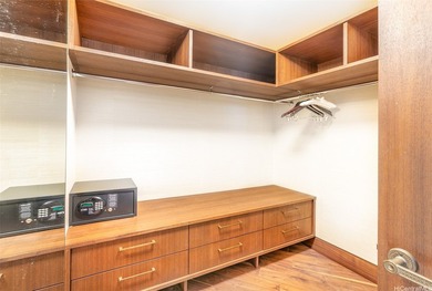 An exceptionally rare penthouse residence, Residence 3805 at Ka - photo 16