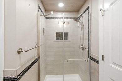 The one you've been waiting for! This 4-bedroom, 2-bath home is - photo 19