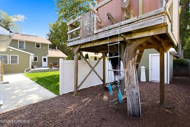 The one you've been waiting for! This 4-bedroom, 2-bath home is - photo 28