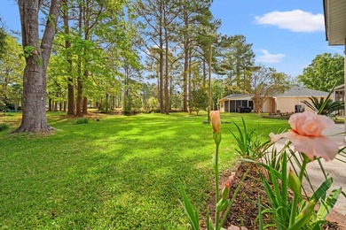 Discover your perfect retreat in the highly sought-after - photo 31
