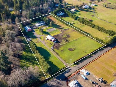 5+ Acre Equestrians Property just minutes from town. The home - photo 1