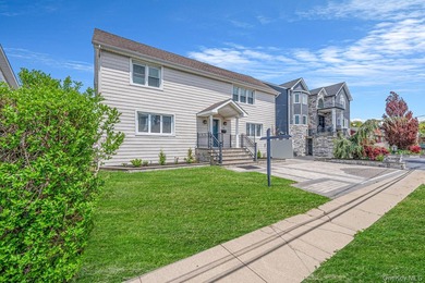 Move right into this beautifully updated home in the heart of - photo 2