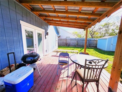 Step into this beautiful updated 2-bedroom, 1-bath home that - photo 16