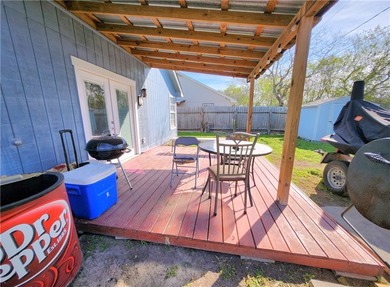 Step into this beautiful updated 2-bedroom, 1-bath home that - photo 17