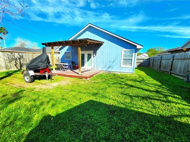Step into this beautiful updated 2-bedroom, 1-bath home that - photo 19