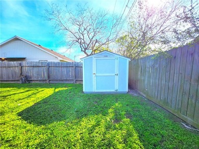 Step into this beautiful updated 2-bedroom, 1-bath home that - photo 22