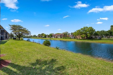 Newly renovated top-floor corner condo with water views, extra - photo 23