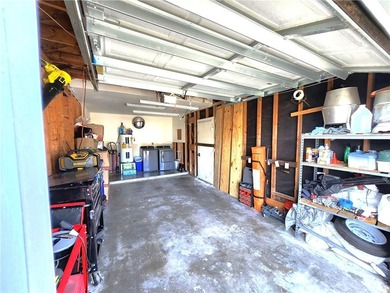 Step into this beautiful updated 2-bedroom, 1-bath home that - photo 26