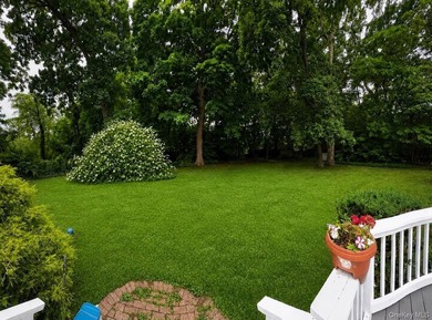 Discover Your Dream Home in Amityville!  Step into this stunning - photo 10