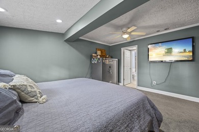 Spacious and private country home offering over 2,400 square - photo 10