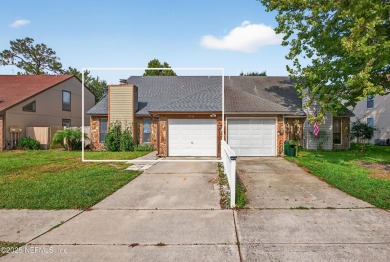 Lake Condo For Sale in Jacksonville, Florida