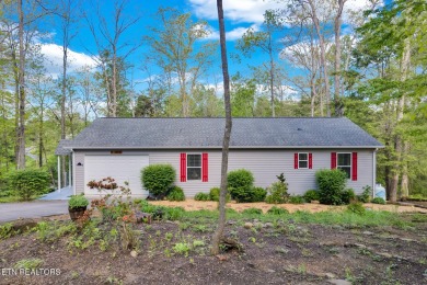 Lake Home For Sale in Crossville, Tennessee