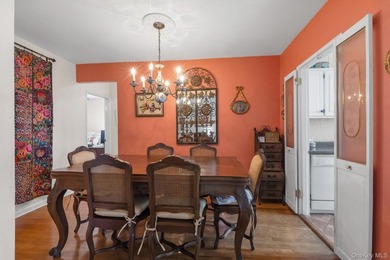 Welcome to this bright and sunny 2-bedroom, 1-bathroom coop - photo 7