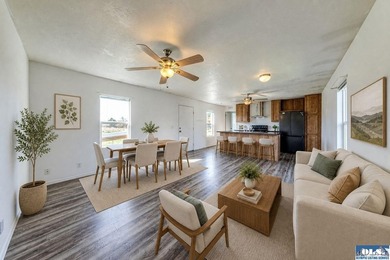 Enjoy the mountain views from this easy-living 2015 single-wide - photo 10