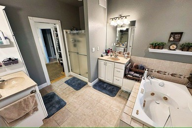 Listed at $549,900, this stunning 4+ bedroom, 4-bath acreage - photo 14